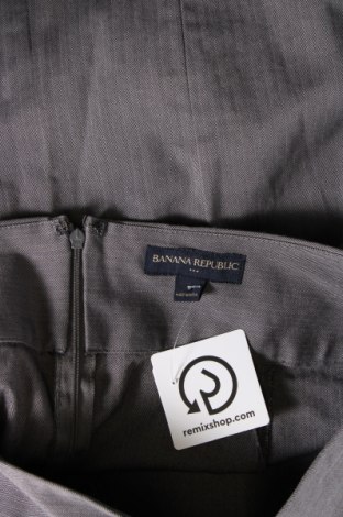 Rock Banana Republic, Größe M, Farbe Grau, Preis € 5,99