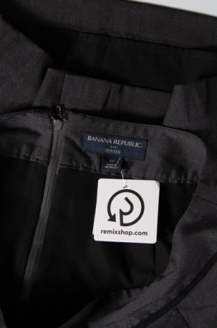 Rock Banana Republic, Größe M, Farbe Grau, Preis € 5,99