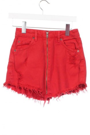 Rock Bershka, Größe XS, Farbe Rot, Preis 9,75 €