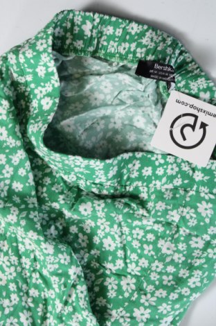 Sukňa Bershka, Veľkosť M, Farba Viacfarebná, Cena  5,75 €