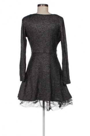 Kleid, Größe S, Farbe Silber, Preis € 5,99