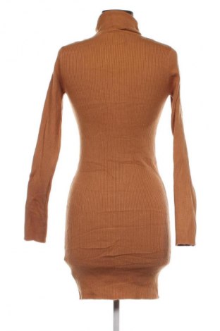 Kleid, Größe M, Farbe Beige, Preis 6,99 €