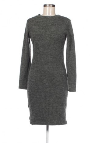 Kleid, Größe M, Farbe Grau, Preis 5,49 €