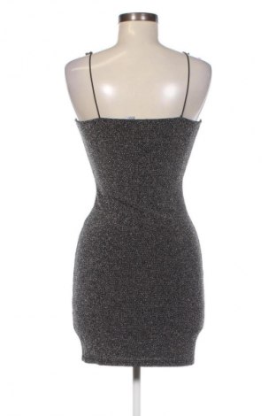 Kleid, Größe XS, Farbe Silber, Preis 4,99 €