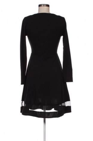 Kleid, Größe M, Farbe Schwarz, Preis € 5,99