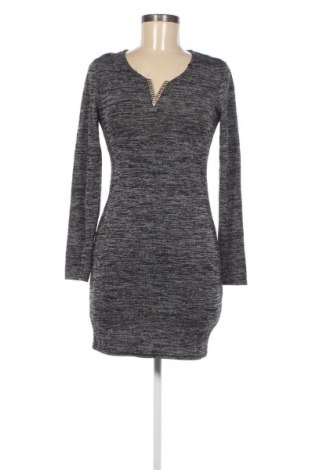 Kleid, Größe S, Farbe Grau, Preis 5,99 €