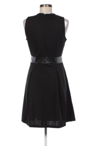 Kleid About You, Größe M, Farbe Schwarz, Preis 8,99 €