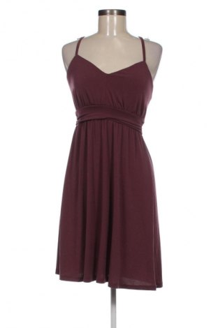 Kleid About You, Größe S, Farbe Aschrosa, Preis € 11,30