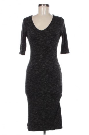 Kleid Amisu, Größe M, Farbe Schwarz, Preis 5,49 €