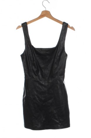 Rochie Bershka, Mărime S, Culoare Negru, Preț 95,39 Lei