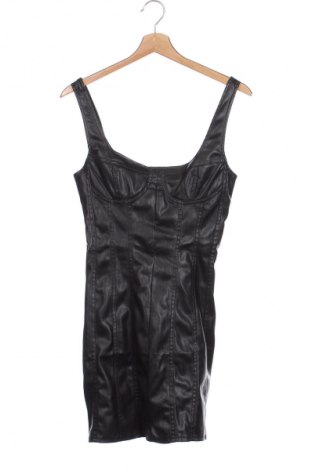 Kleid Bershka, Größe S, Farbe Schwarz, Preis 27,70 €