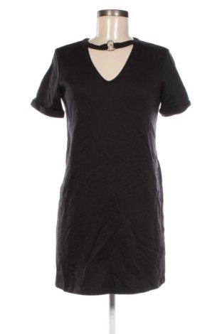 Kleid Bershka, Größe S, Farbe Schwarz, Preis 10,09 €