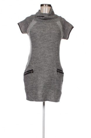 Kleid Colloseum, Größe L, Farbe Grau, Preis 5,99 €