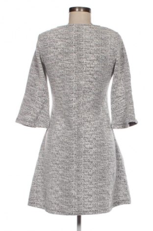 Kleid Colloseum, Größe S, Farbe Grau, Preis € 5,49