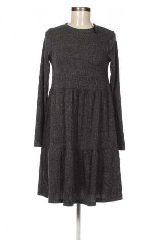 Kleid Gina, Größe M, Farbe Grau, Preis € 4,99