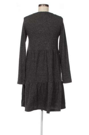 Kleid Gina, Größe M, Farbe Grau, Preis € 4,99