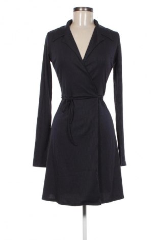 Kleid Glamorous, Größe XS, Farbe Schwarz, Preis 27,84 €