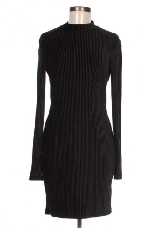 Rochie Guess, Mărime L, Culoare Negru, Preț 157,90 Lei