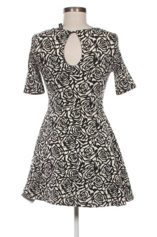 Rochie H&M Divided, Mărime M, Culoare Alb, Preț 23,99 Lei