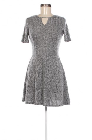 Kleid H&M Divided, Größe M, Farbe Grau, Preis € 5,49