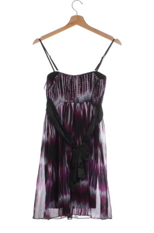 Rochie Jennifer Taylor, Mărime M, Culoare Multicolor, Preț 24,99 Lei