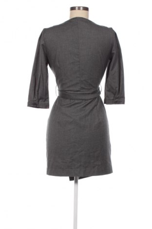 Kleid Mango, Größe S, Farbe Grau, Preis 10,99 €