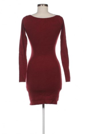 Kleid Mc Lorene, Größe M, Farbe Rot, Preis 5,99 €