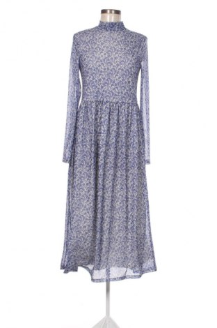 Kleid NA-KD, Größe M, Farbe Blau, Preis 30,62 €