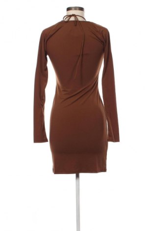 Kleid NA-KD, Größe M, Farbe Braun, Preis 9,99 €