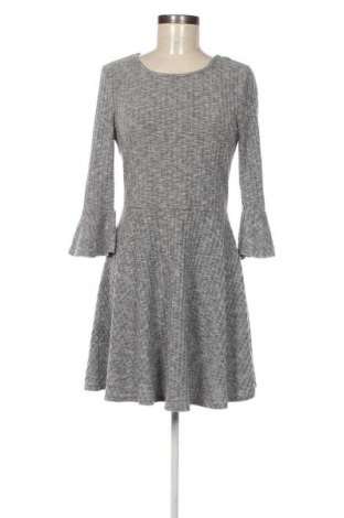 Kleid New Look, Größe M, Farbe Grau, Preis € 3,99