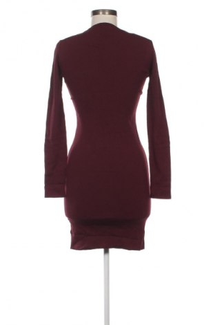 Kleid Nikkie, Größe M, Farbe Rot, Preis € 8,79