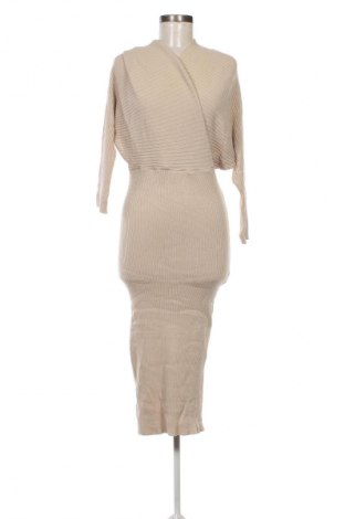 Kleid Pretty Little Thing, Größe L, Farbe Beige, Preis 7,49 €