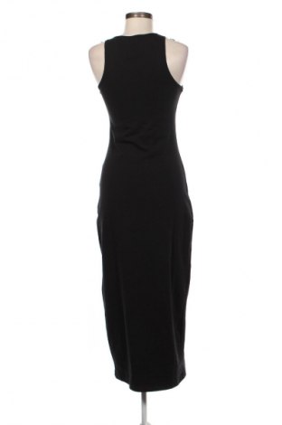 Rochie Pull&Bear, Mărime M, Culoare Negru, Preț 151,32 Lei