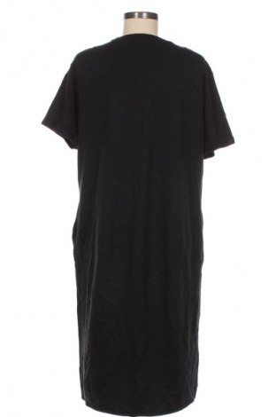 Rochie Pull&Bear, Mărime M, Culoare Negru, Preț 95,39 Lei