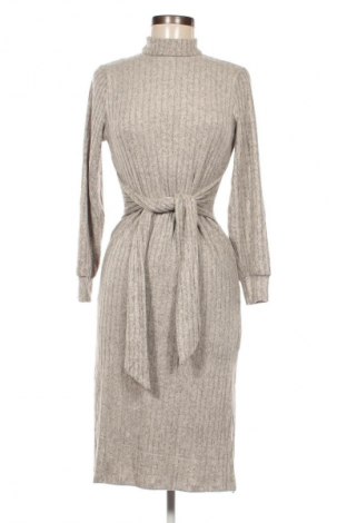 Kleid River Island, Größe M, Farbe Grau, Preis 16,99 €