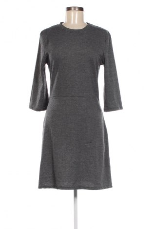 Kleid Shana, Größe M, Farbe Grau, Preis 5,49 €