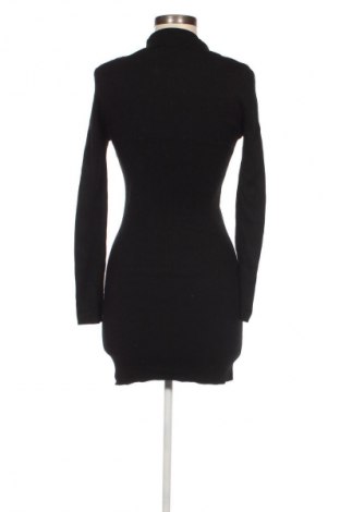 Kleid Stradivarius, Größe S, Farbe Schwarz, Preis 7,49 €