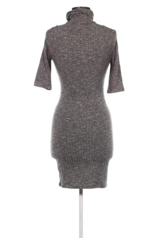 Kleid Tempted, Größe S, Farbe Grau, Preis 6,49 €