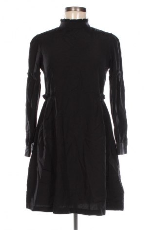 Rochie Trendyol, Mărime M, Culoare Negru, Preț 78,95 Lei