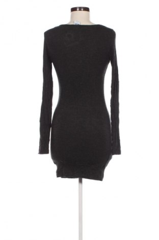 Kleid Vero Moda, Größe XS, Farbe Grau, Preis € 2,99