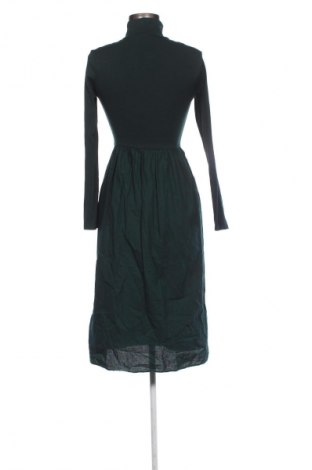 Rochie Zara, Mărime S, Culoare Verde, Preț 86,56 Lei