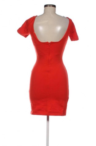 Kleid Zara Trafaluc, Größe M, Farbe Rot, Preis € 10,40