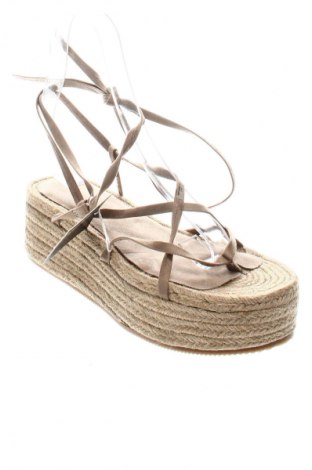 Sandalen Pull&Bear, Größe 40, Farbe Beige, Preis 31,96 €