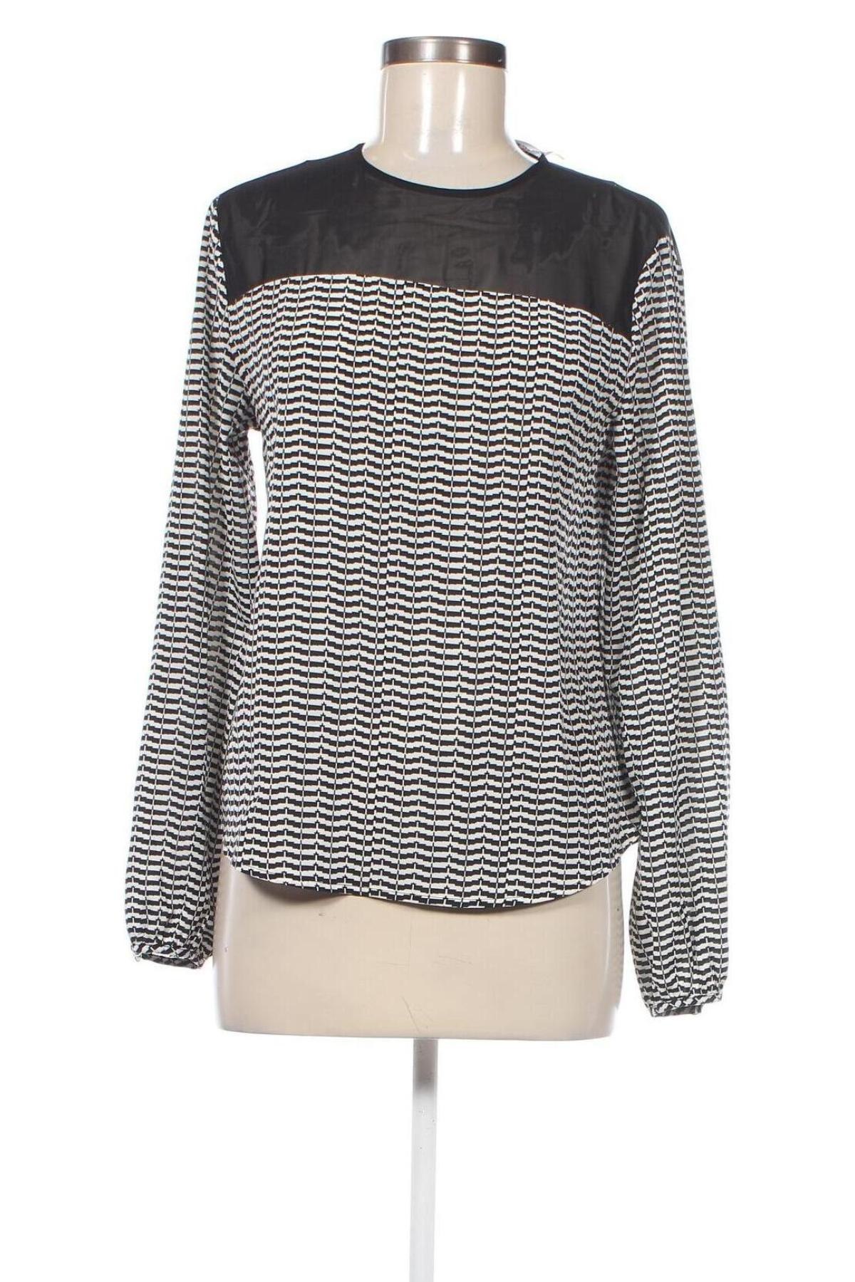 Damen Shirt Calvin Klein, Größe XS, Farbe Mehrfarbig, Preis 9,49 €