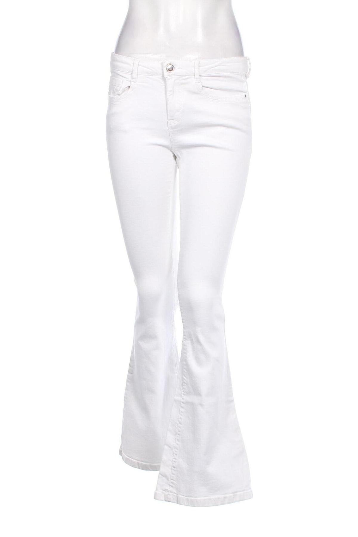 Damen Jeans Camaieu, Größe M, Farbe Weiß, Preis 6,99 €