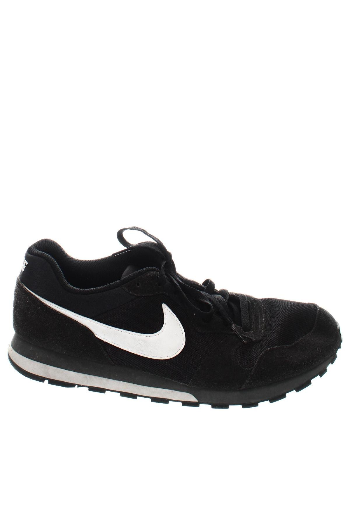 Férfi cipők
 Nike, Méret 47, Szín Fekete, Ár 22 579 Ft