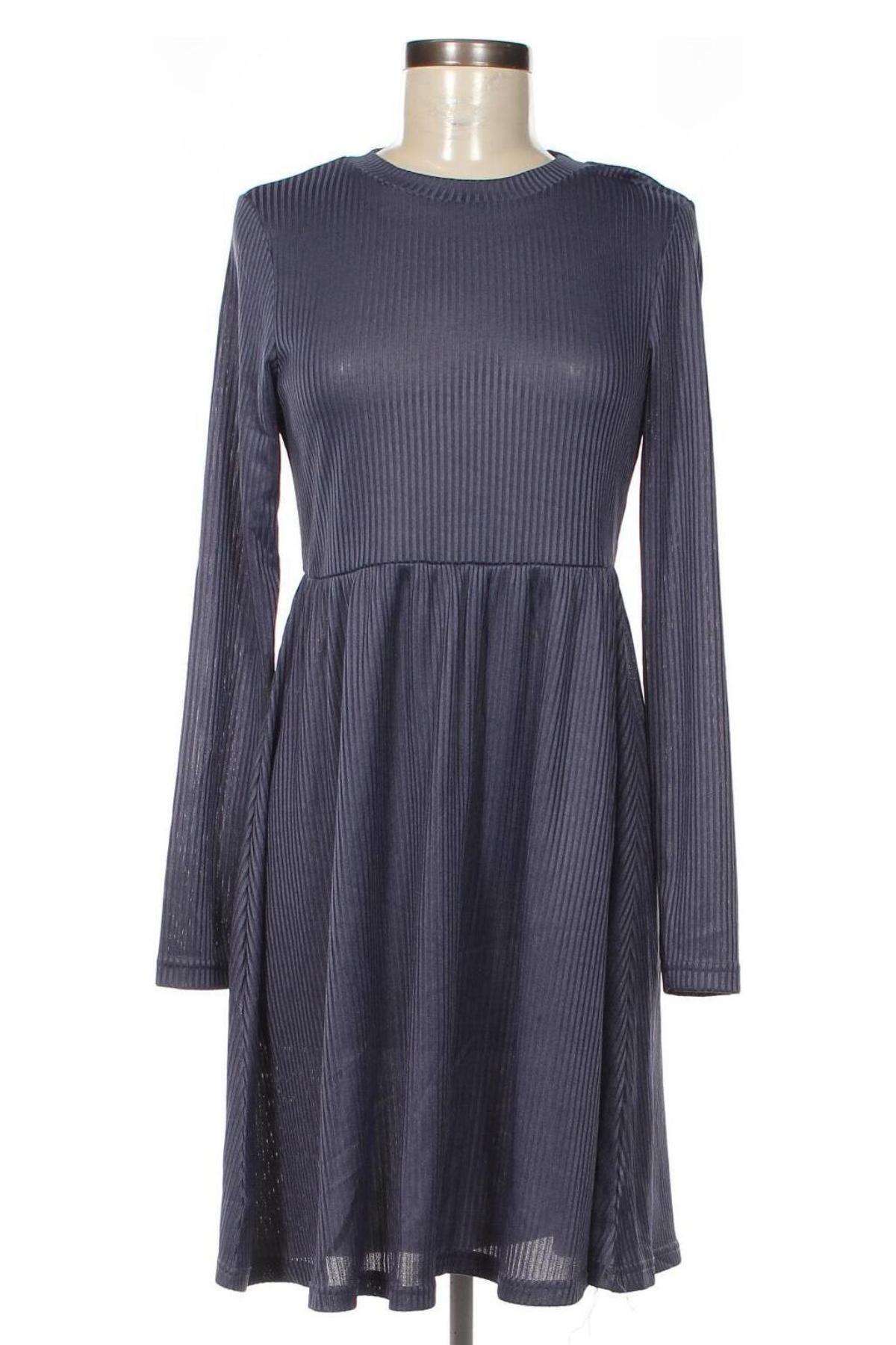 Kleid, Größe M, Farbe Lila, Preis € 3,99