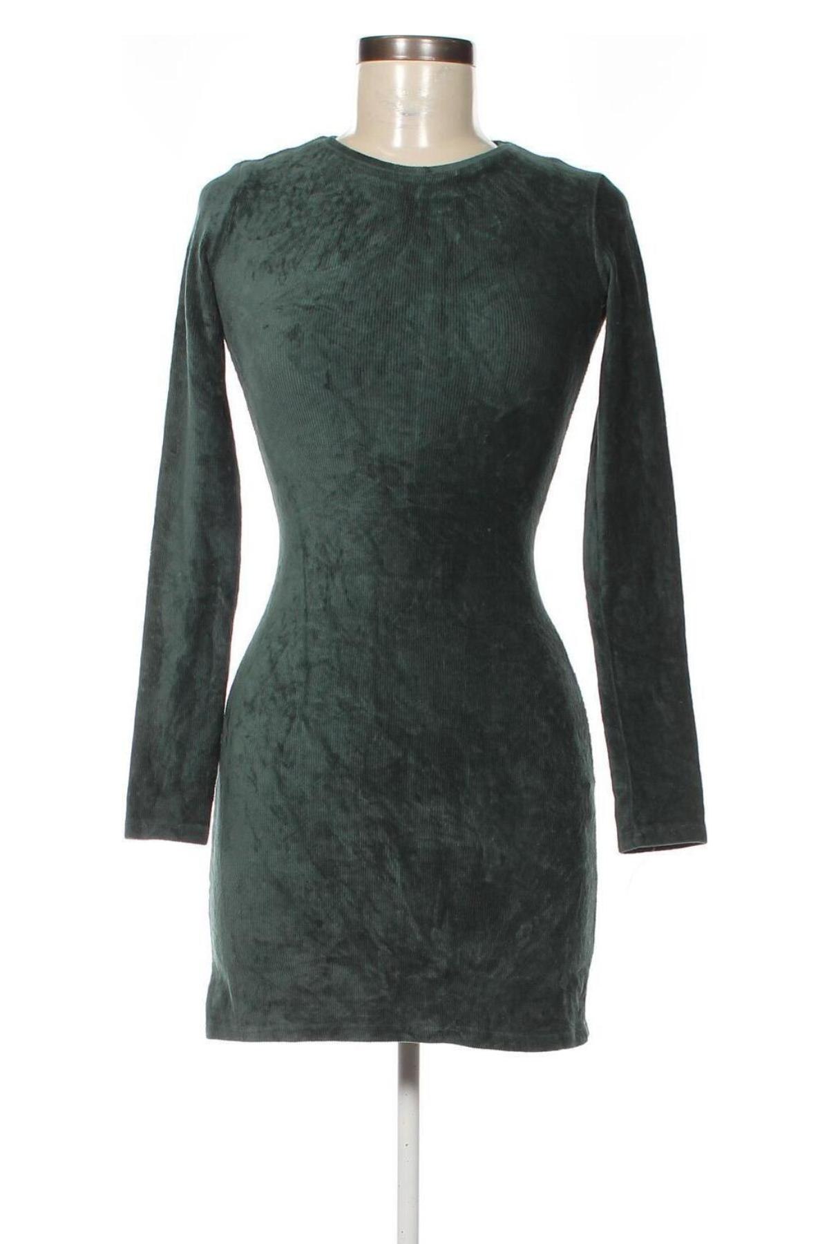 Rochie Pull&Bear, Mărime S, Culoare Verde, Preț 25,99 Lei