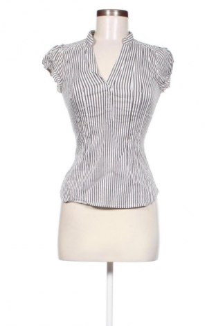 Damen Shirt H&M, Größe M, Farbe Mehrfarbig, Preis 16,40 €