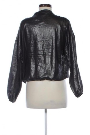 Bluzka damska Lola & Liza, Rozmiar XS, Kolor Srebrzysty, Cena 111,99 zł